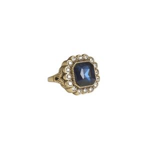 Sapphire Heritage Statement Ring